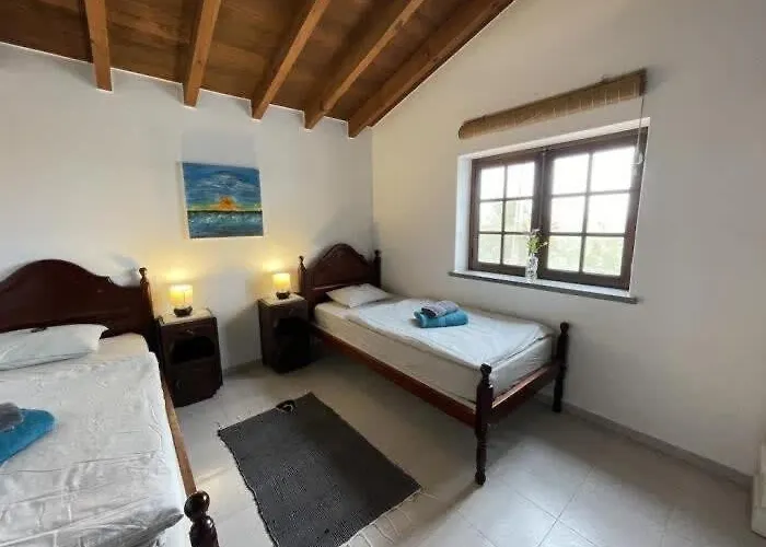 Da Silva Surfcamp- 2 Bettzimmer Mit Fruehstueck Apartman Lourinhã