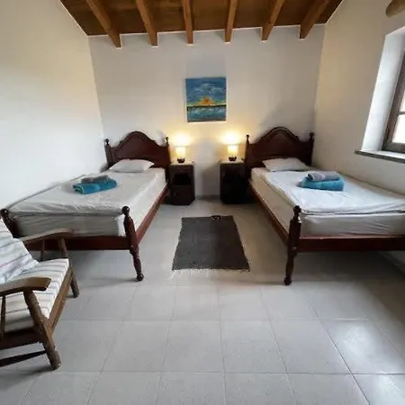 Da Silva Surfcamp- 2 Bettzimmer Mit Fruehstueck
